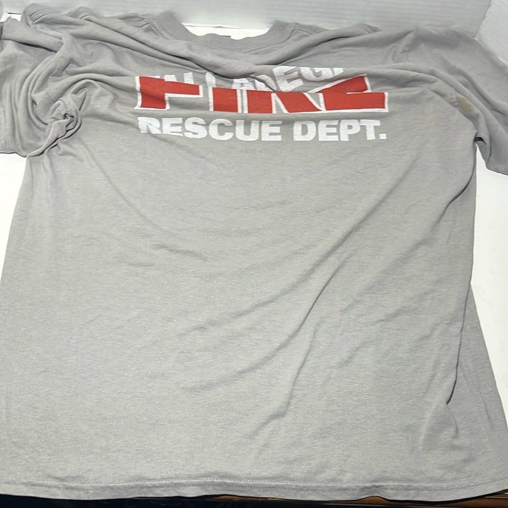 Gildan Gray Short Sleeve Tee Classic Crew Neck - Picture 9 of 9